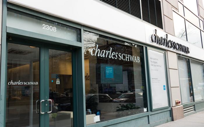 Charles Schwab Store